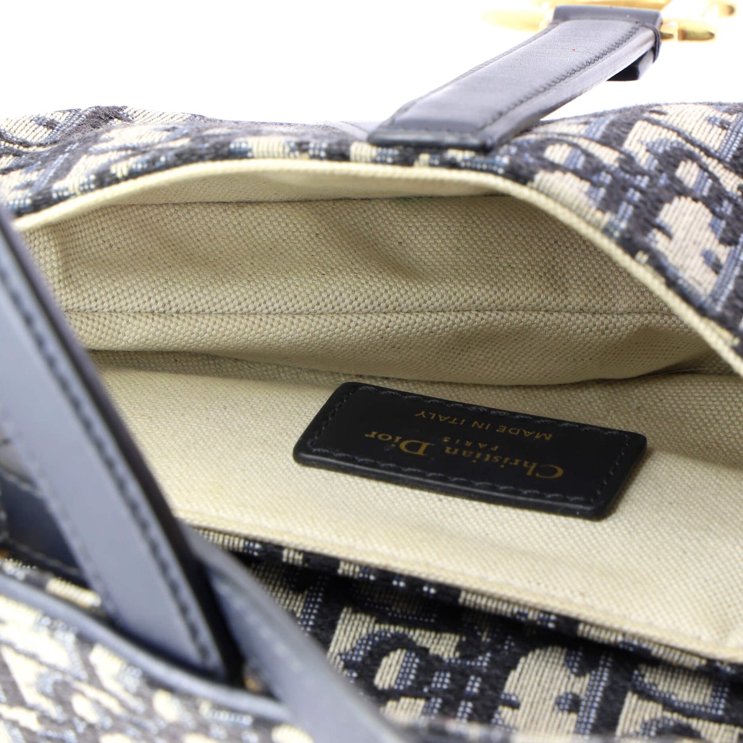 STRAPSTORY SHOULDER BAG - 1630