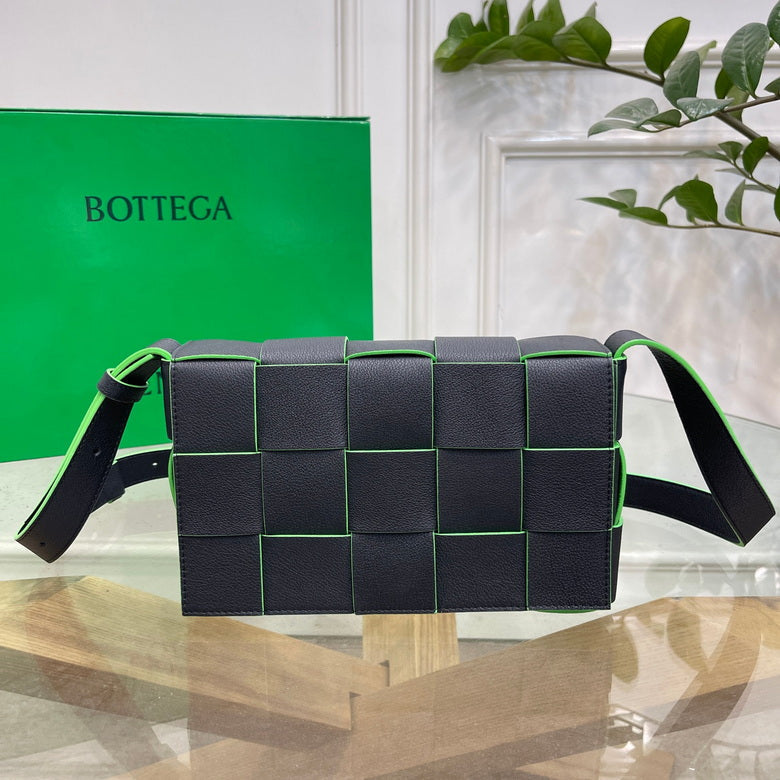 BTVA-Bags - Strap Story - 210
