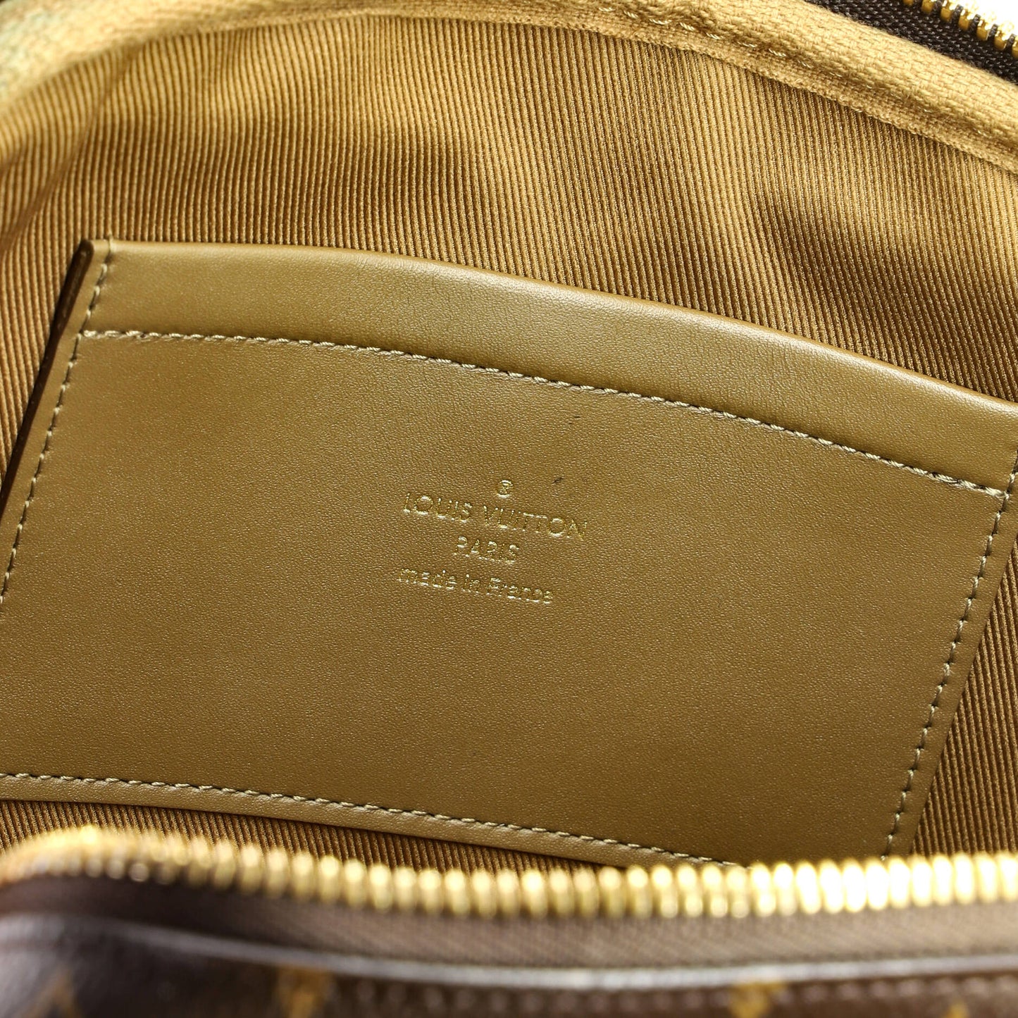 STRAPSTORY CROSSBODY BAG - 2040