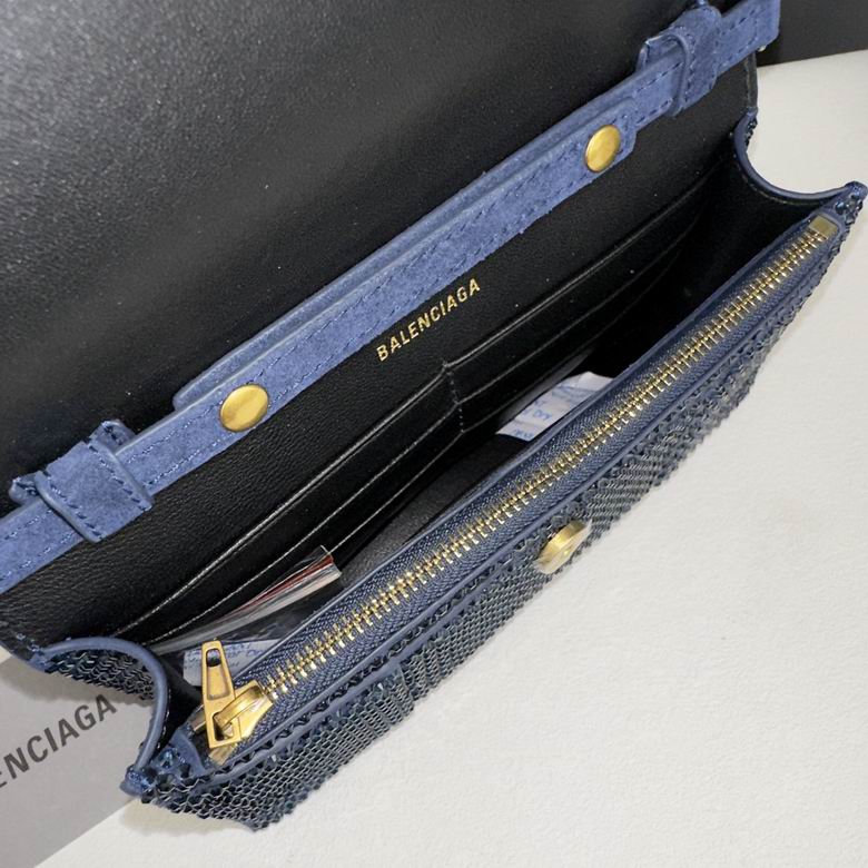 BLGA-Bags - Strap Story - 250