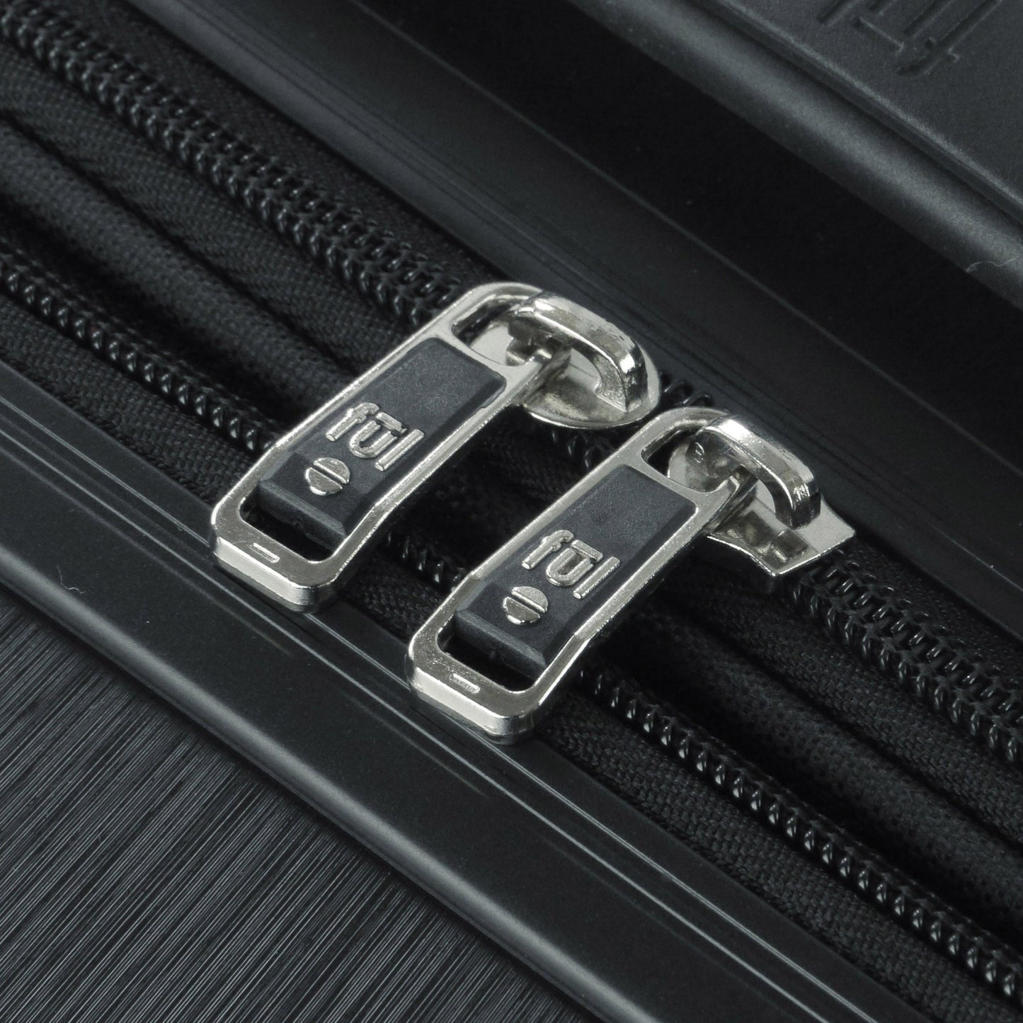 StrapStory - Suitcase 025