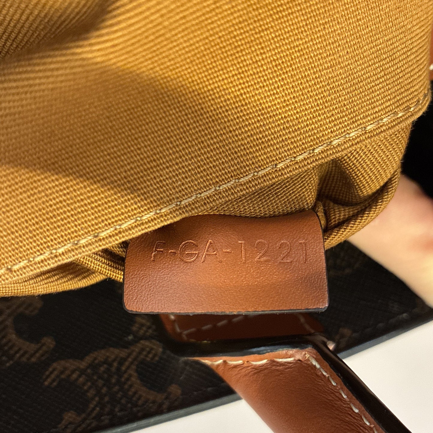 STRAPSTORY TOTE - 1603