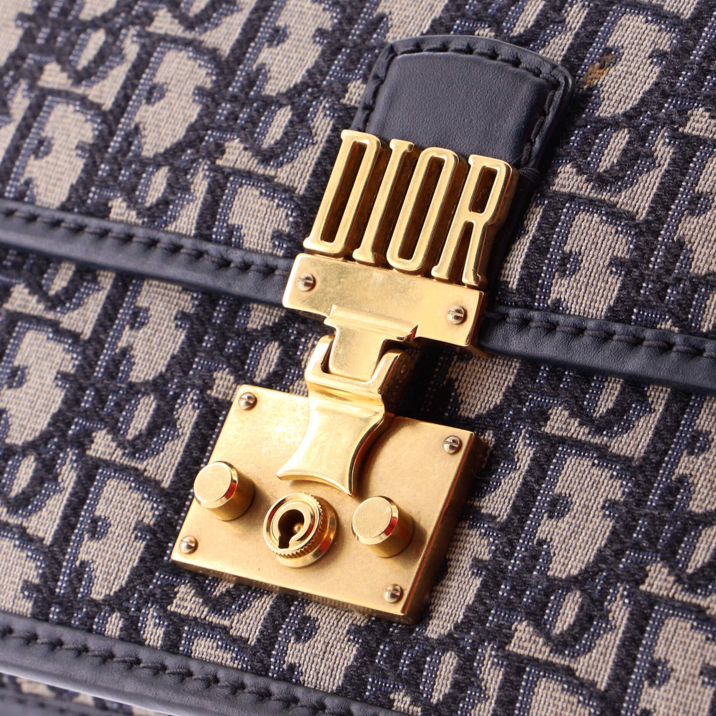 STRAPSTORY SHOULDER BAG - 2182