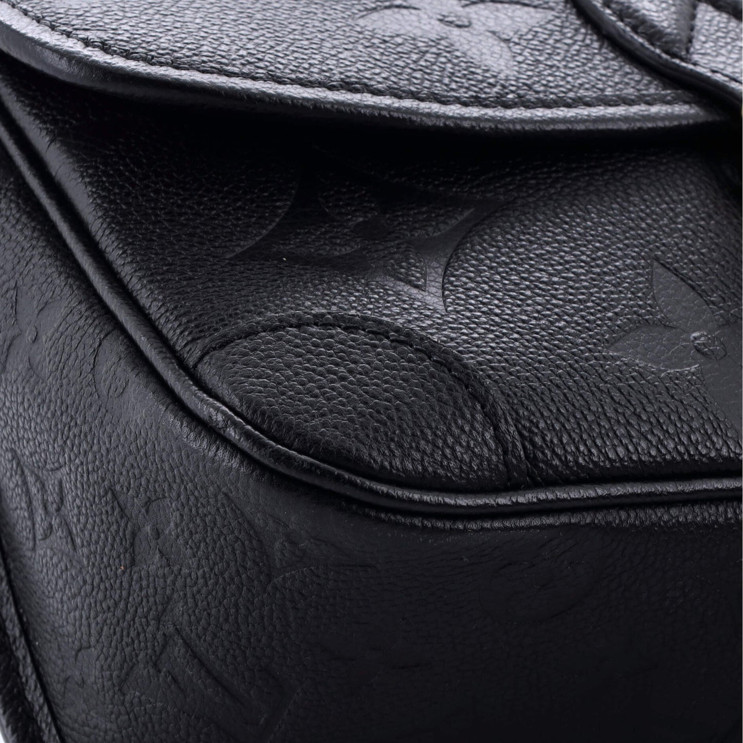 STRAPSTORY SHOULDER BAG - 2560