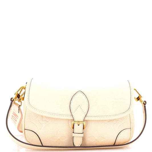 STRAPSTORY SHOULDER BAG - 2930