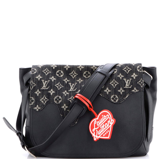 STRAPSTORY MESSENGER - 248