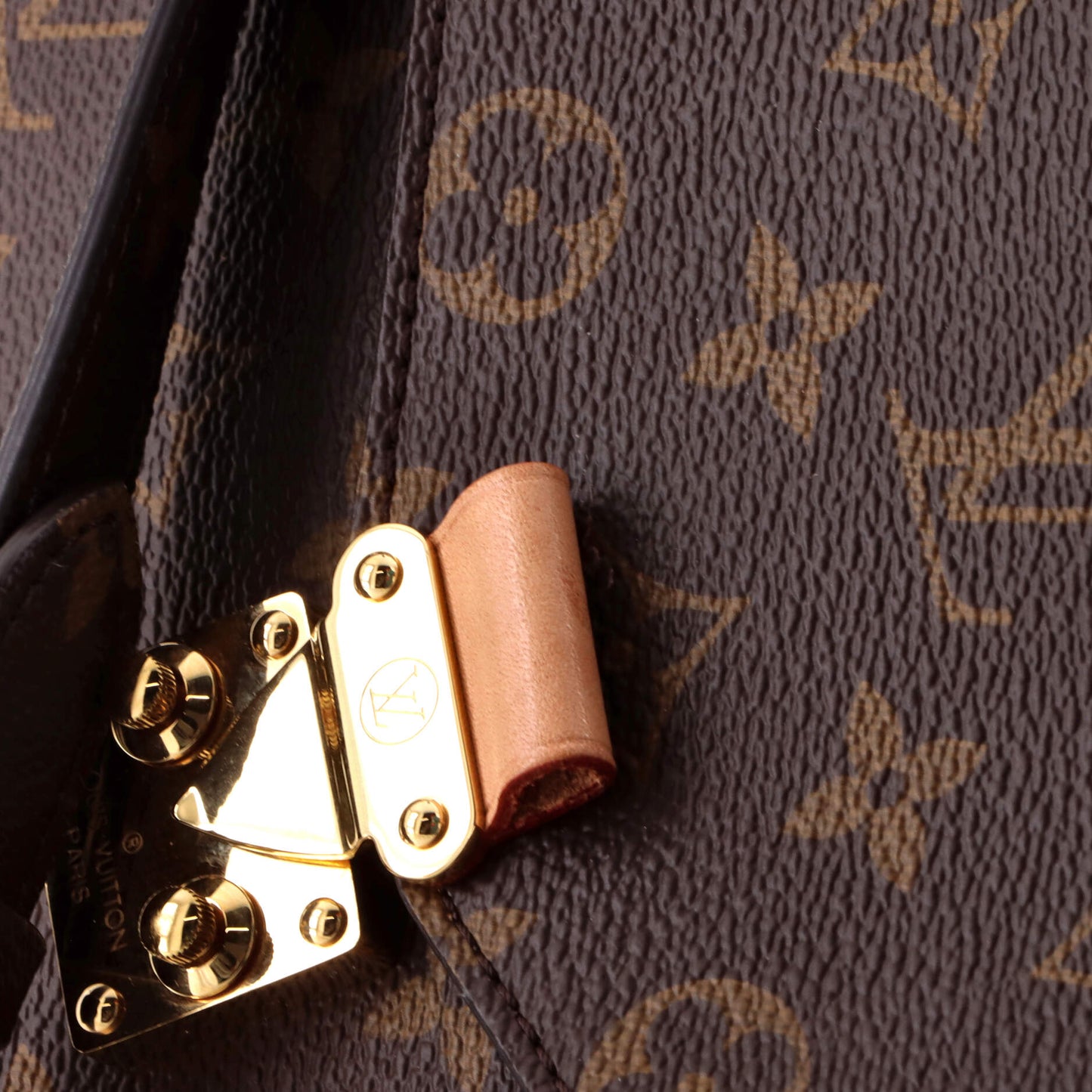 STRAPSTORY MESSENGER - 235
