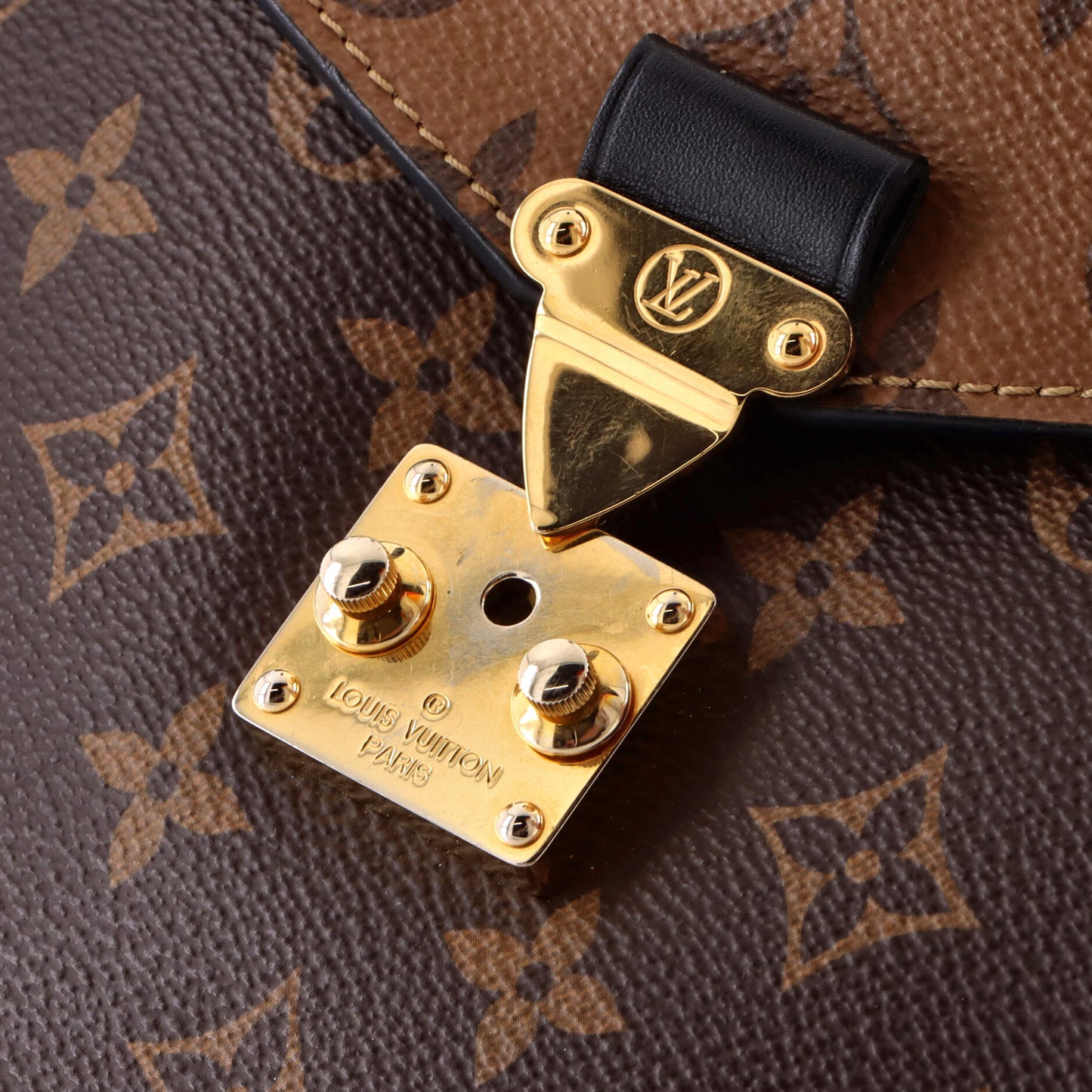 STRAPSTORY CROSSBODY BAG - 4270