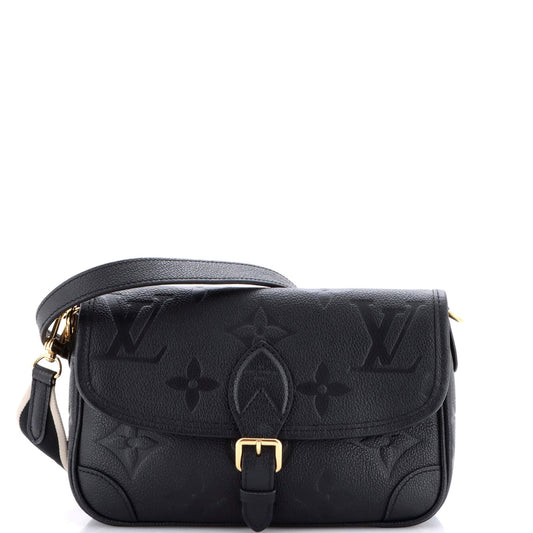 STRAPSTORY SHOULDER BAG - 3569