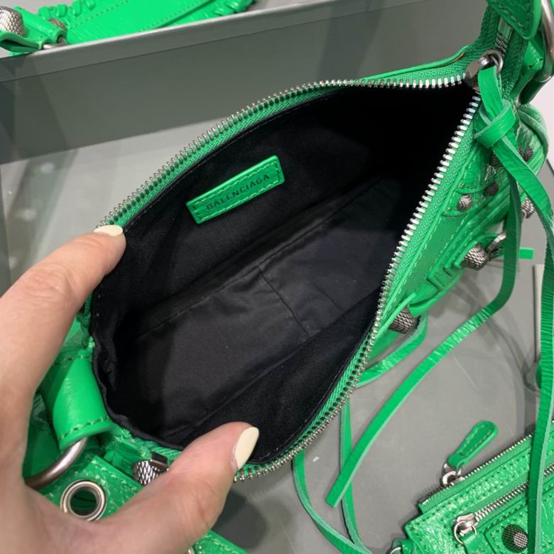 BLGA-Bags - Strap Story - 103