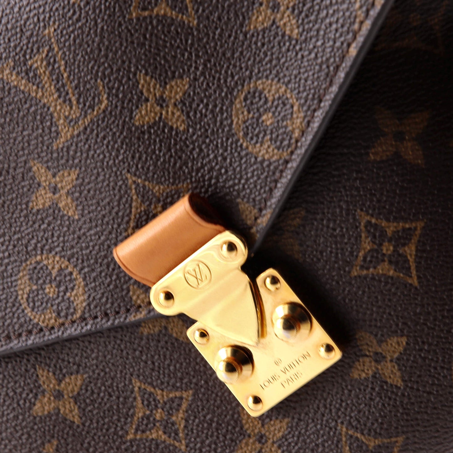 STRAPSTORY MESSENGER - 236