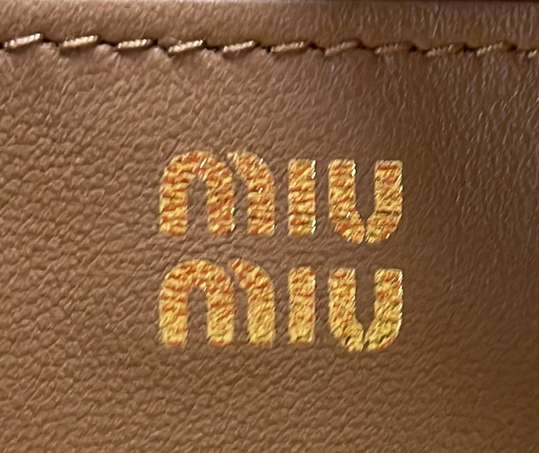 STRAPSTORY TOP HANDLE - 1947