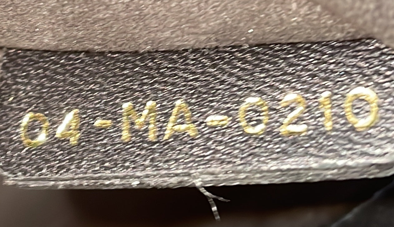STRAPSTORY TOP HANDLE - 1935