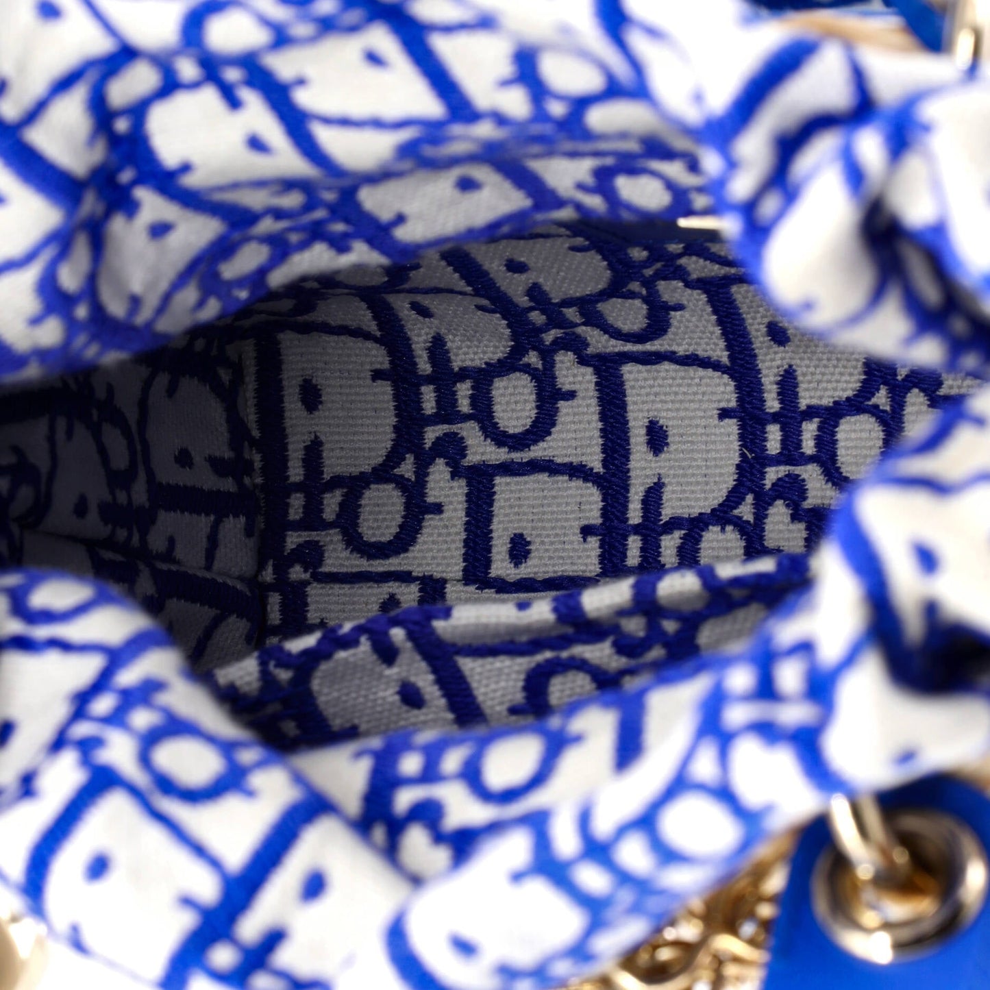 STRAPSTORY TOTE - 2009