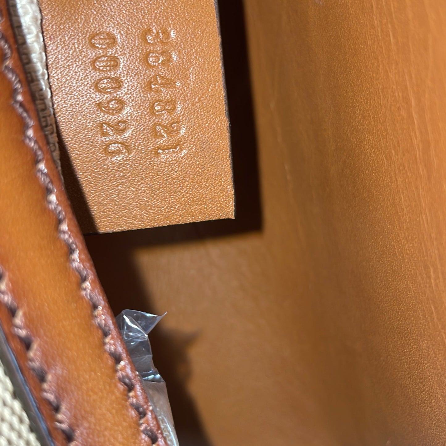 STRAPSTORY CROSSBODY BAG - 4284