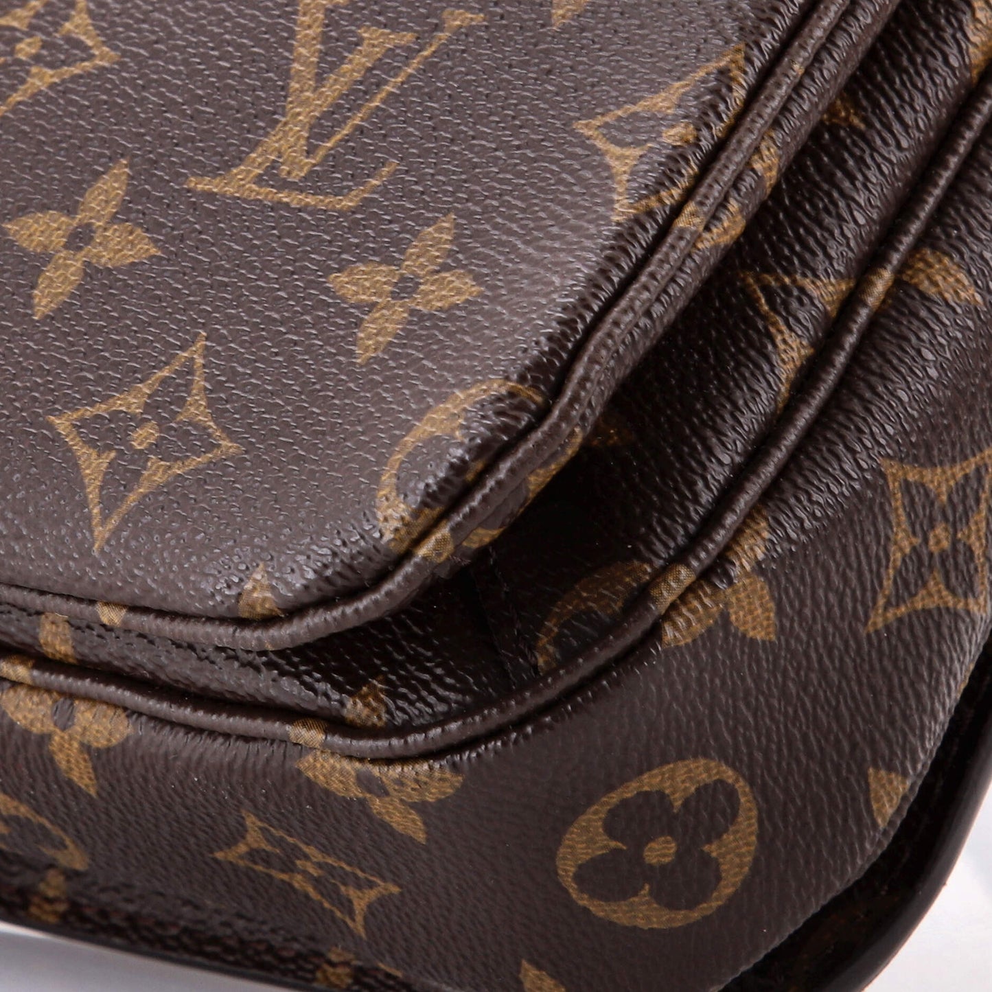 STRAPSTORY MESSENGER - 225