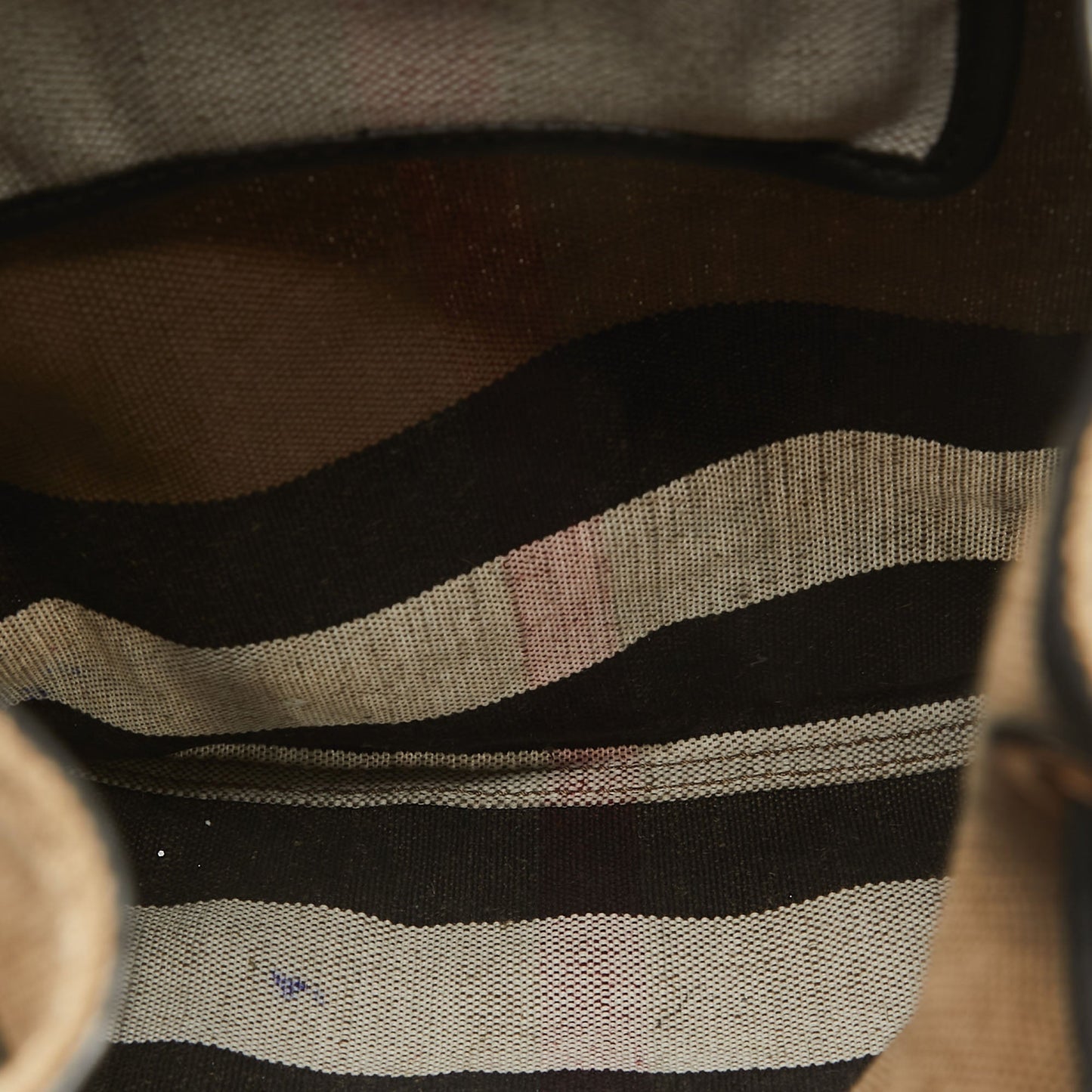 StrapStory - Backpack 820