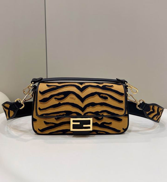 FDNI-Bags - Strap Story - 702