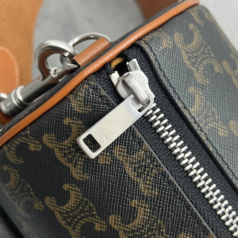 CLNE-Bags - Strap Story - 550