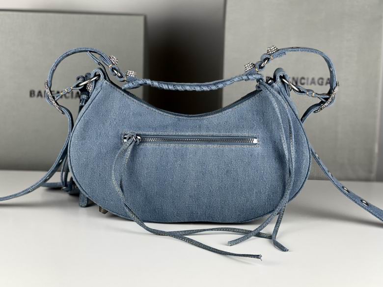 BLGA-Bags - Strap Story - 320