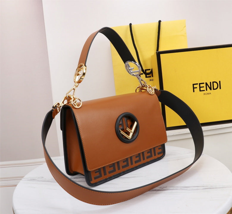 FDNI-Bags - Strap Story - 532