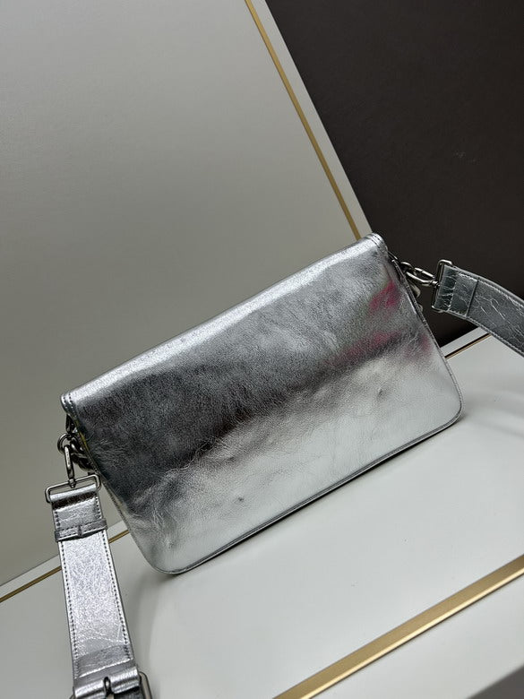 BLGA-Bags - Strap Story - 620