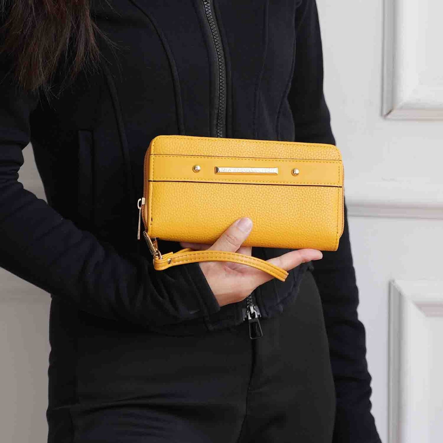 StrapStory - Tote Bag 2248