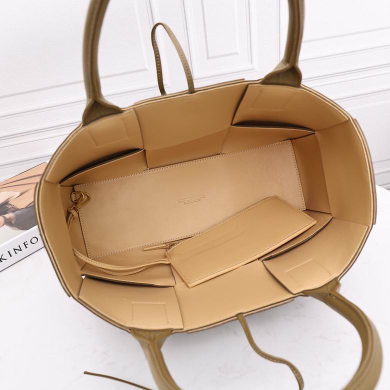 BTVA-Bags - Strap Story - 087