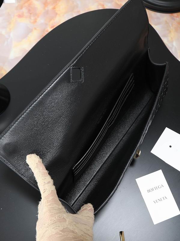BTVA-Bags - Strap Story - 580