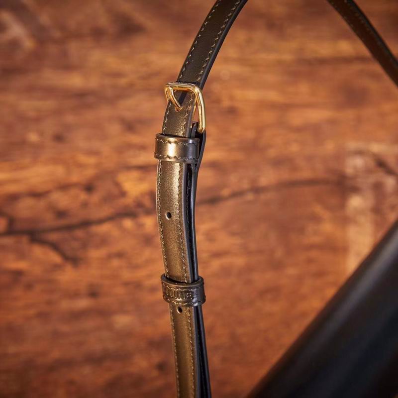 CLNE-Bags - Strap Story - 573
