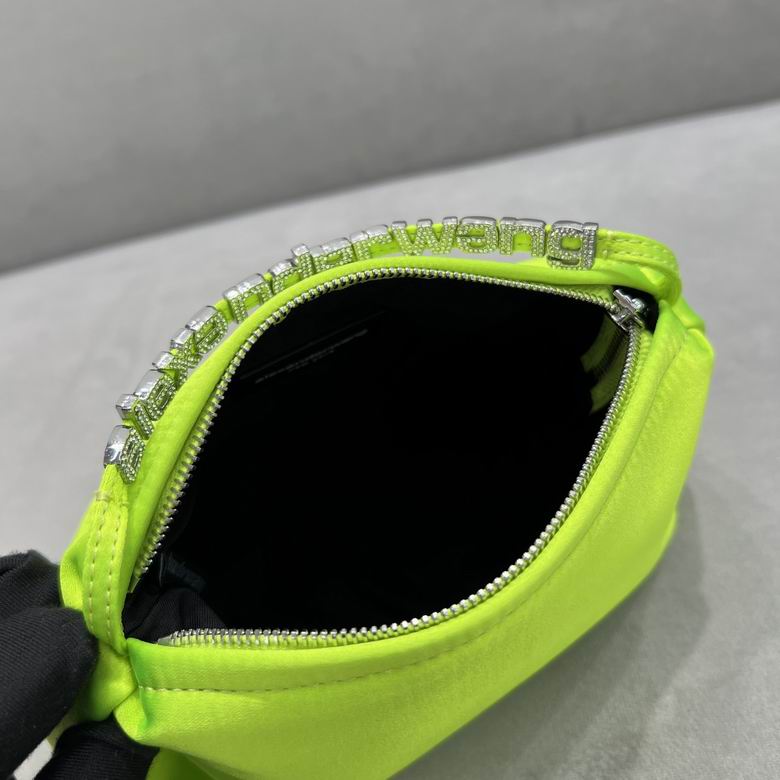 AXWG-Bag - Strap Story - 004