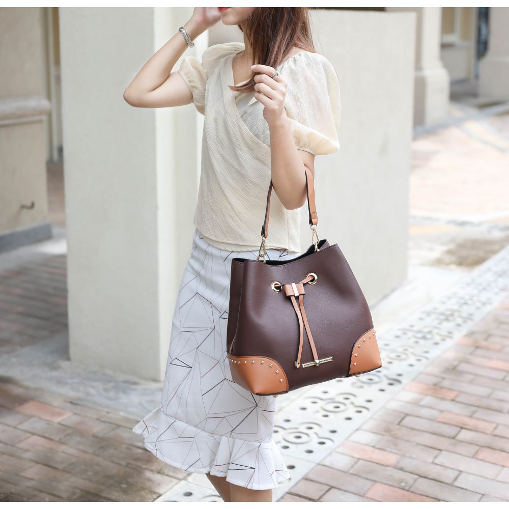 StrapStory - Bucket Bag 029