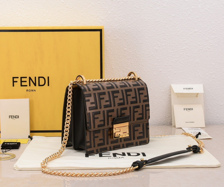 FDNI-Bags - Strap Story - 371