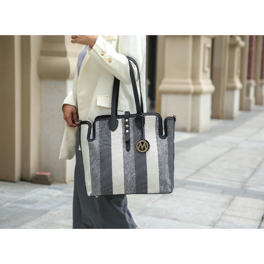 StrapStory - Tote Bag 1029