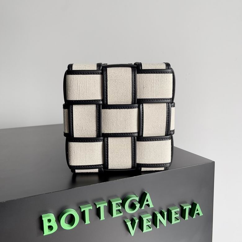 BTVA-Bags - Strap Story - 052