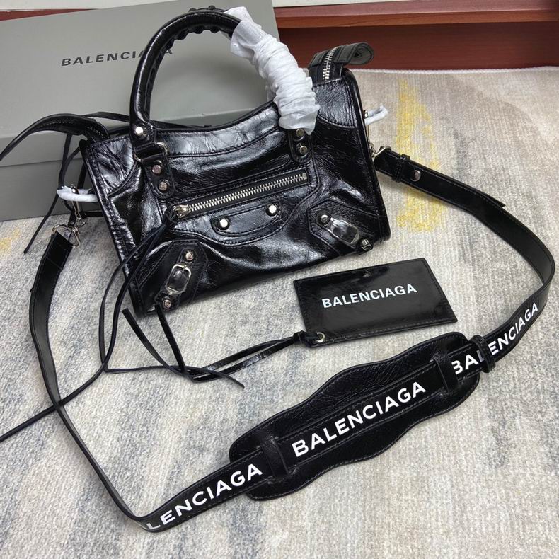 BLGA-Bags - Strap Story - 151