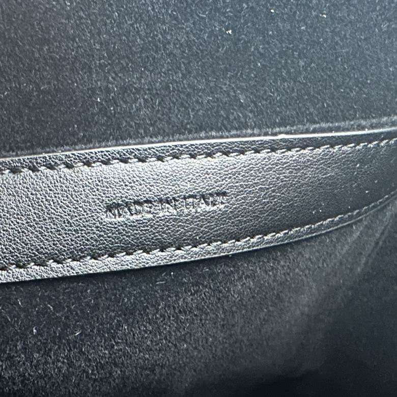 CLNE-Bags - Strap Story - 191