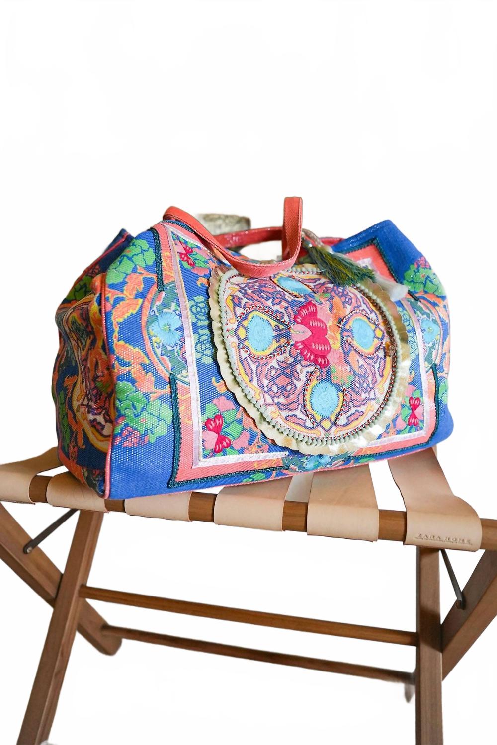 StrapStory - Tote Bag 2090