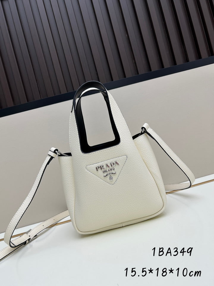 PRD-Bags - Strap Story - 1896