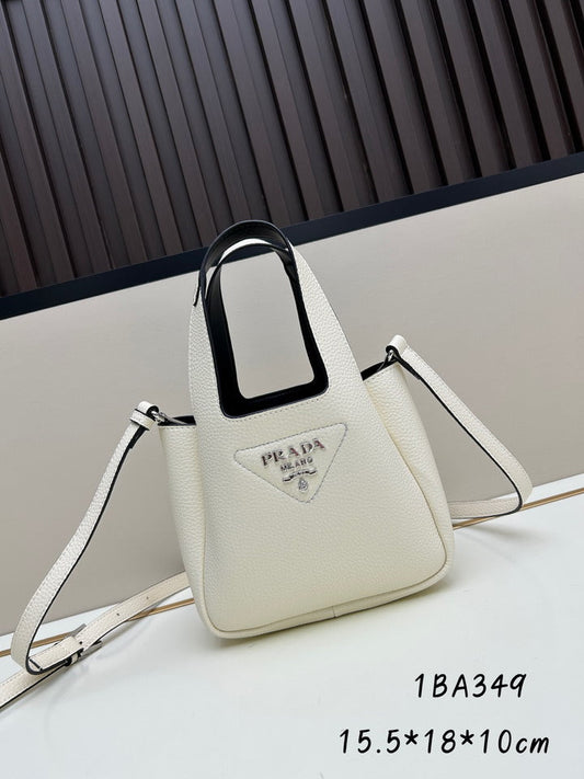 PRD-Bags - Strap Story - 1896