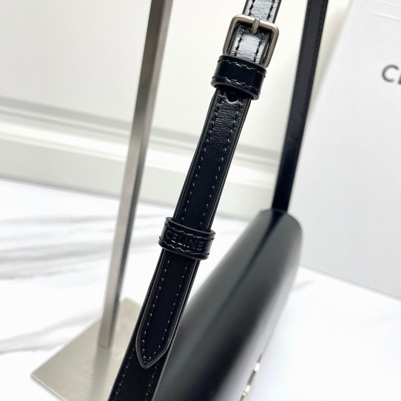 CLNE-Bags - Strap Story - 300