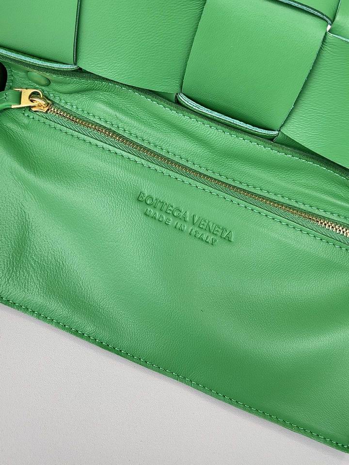 BTVA-Bags - Strap Story - 208