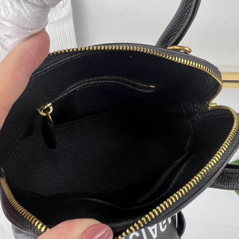 BLGA-Bags - Strap Story - 200