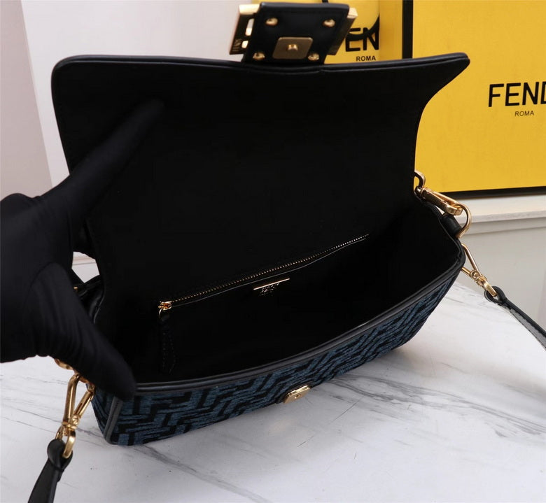 FDNI-Bags - Strap Story - 555