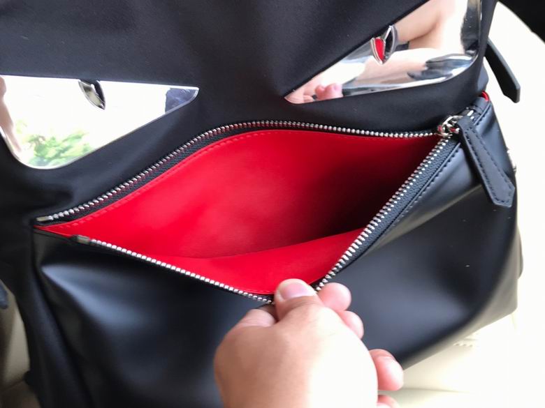 FDNI-Bags - Strap Story - 023