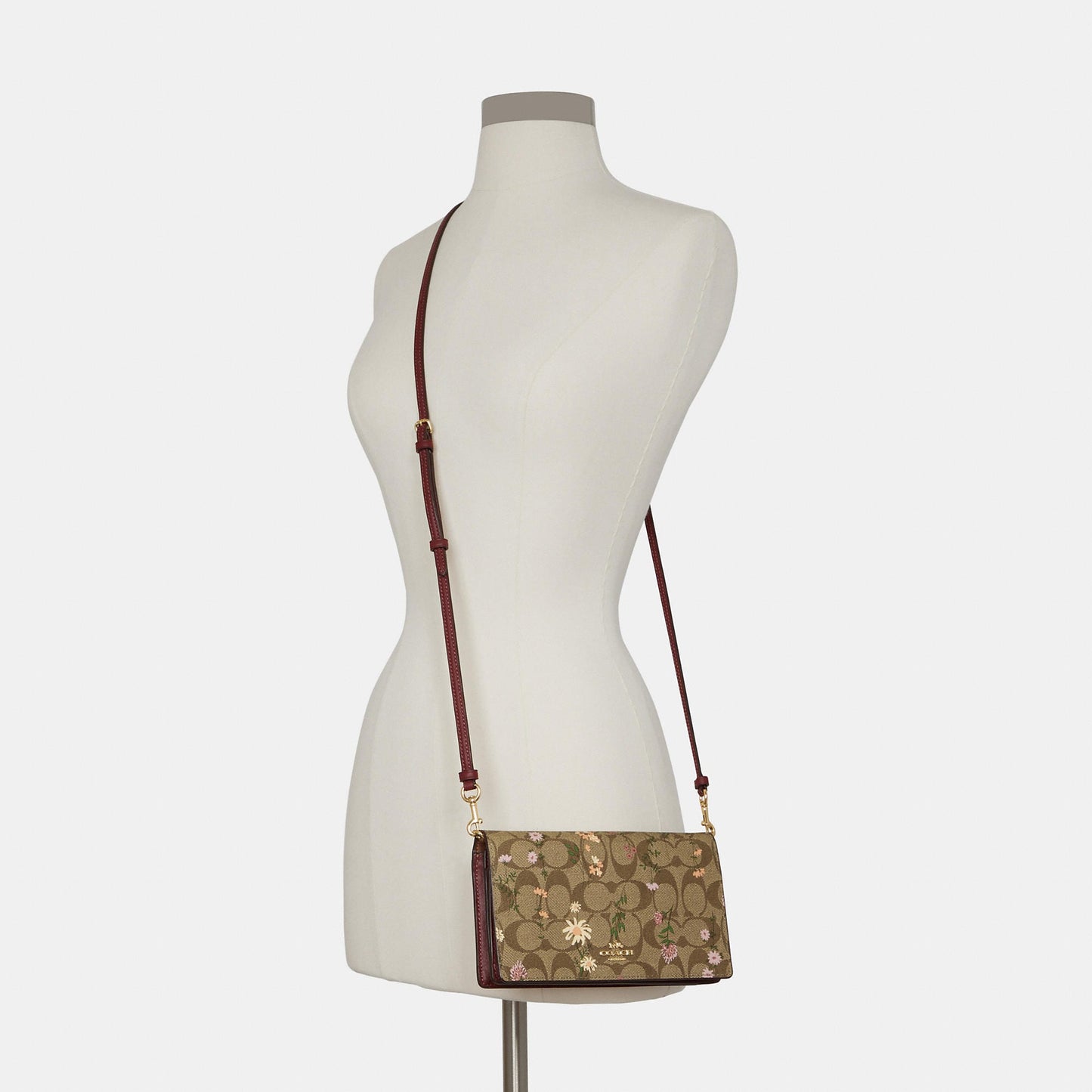 StrapStory - Crossbody 108