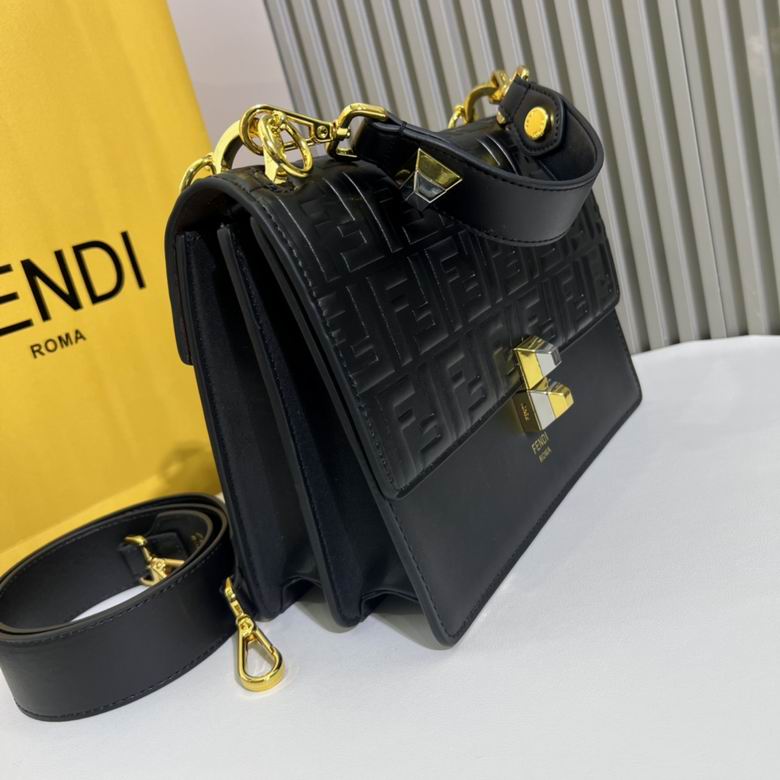 FDNI-Bags - Strap Story - 086