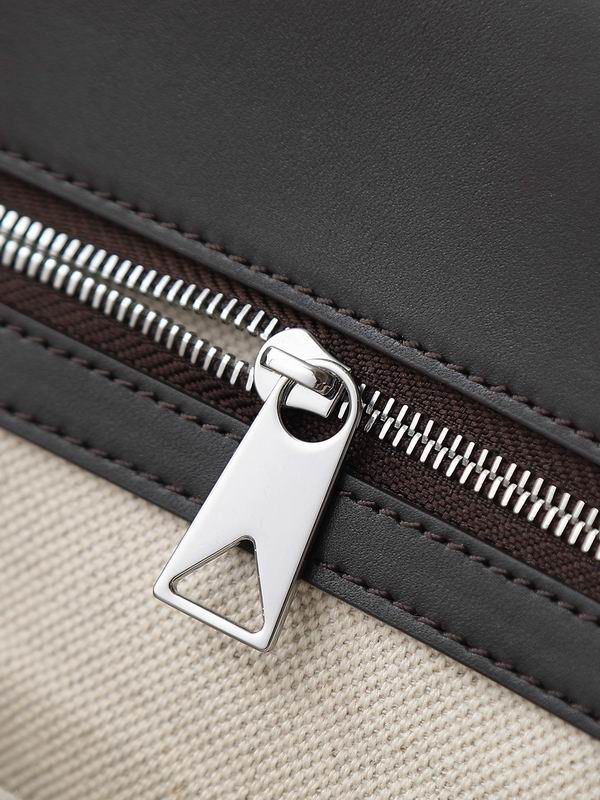 BTVA-Bags - Strap Story - 557
