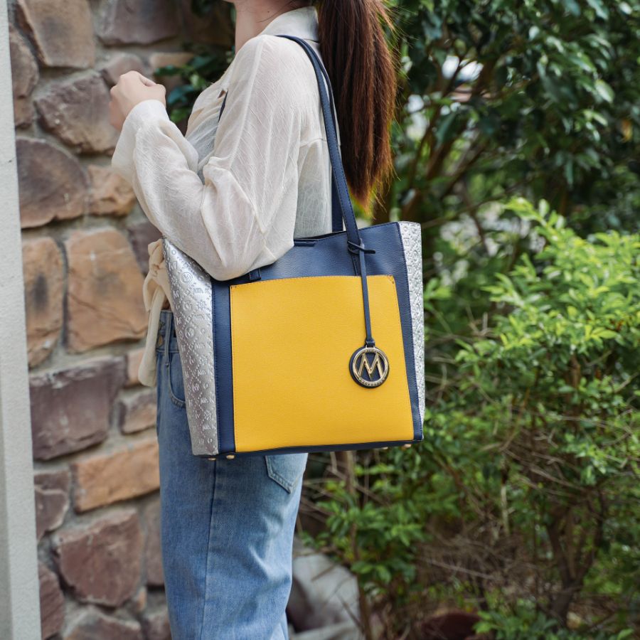 StrapStory - Tote Bag 1210