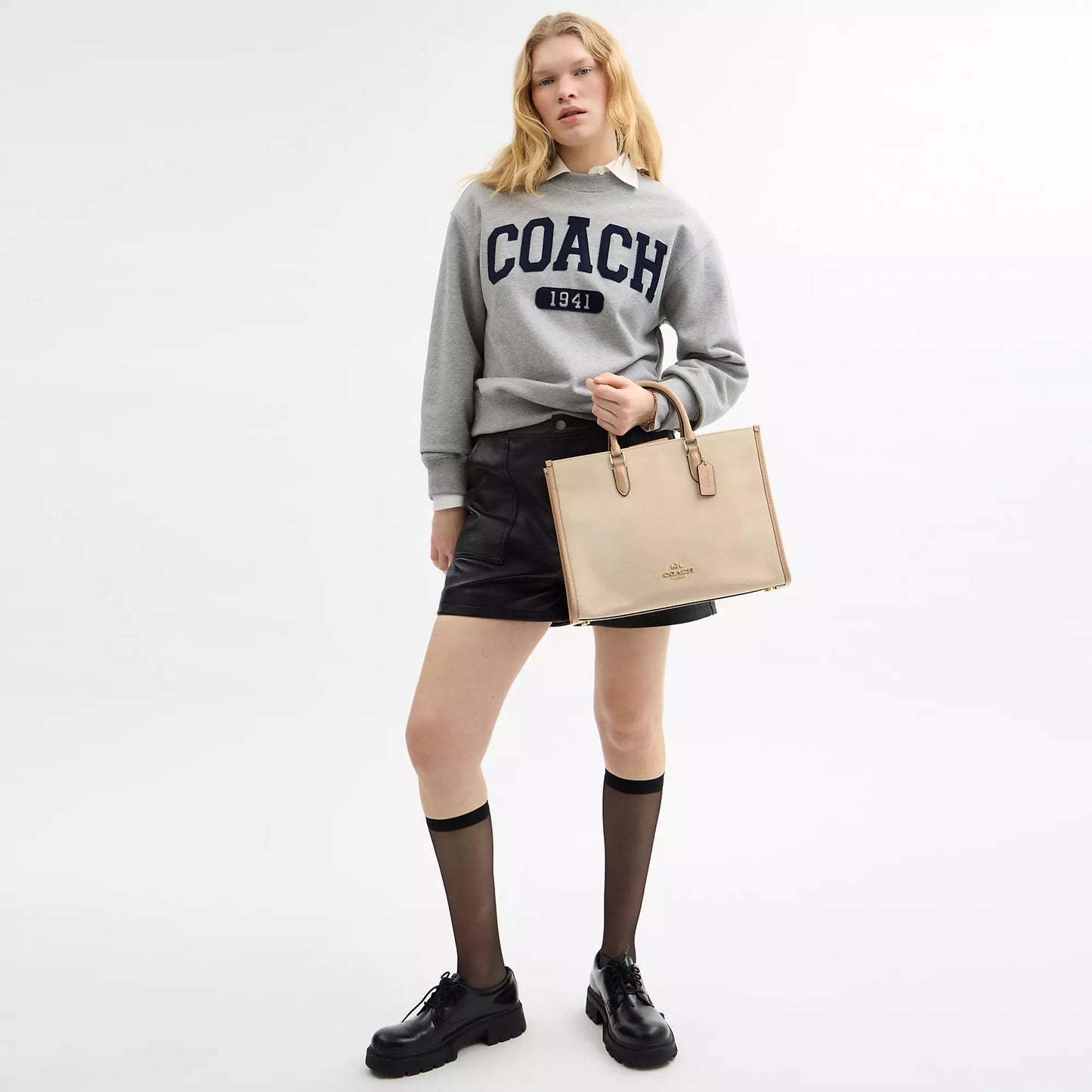 StrapStory - Tote Bag 981